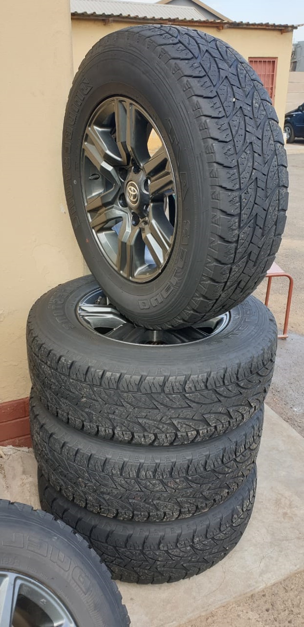 17inch Toyota Hilux/Fortuner original mags with used 265/65/17 tyres set - Private Seller 17inch Toyota Hilux/Fortuner original mags with used 265/65/17 tyres set - Private Seller
