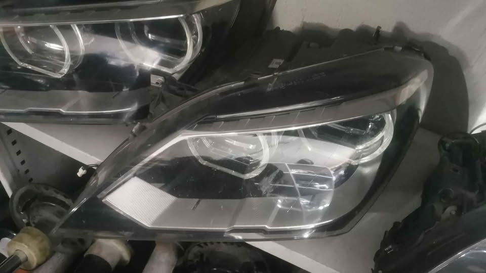 BMW F12 left headlights - Private Seller BMW F12 left headlights - Private Seller