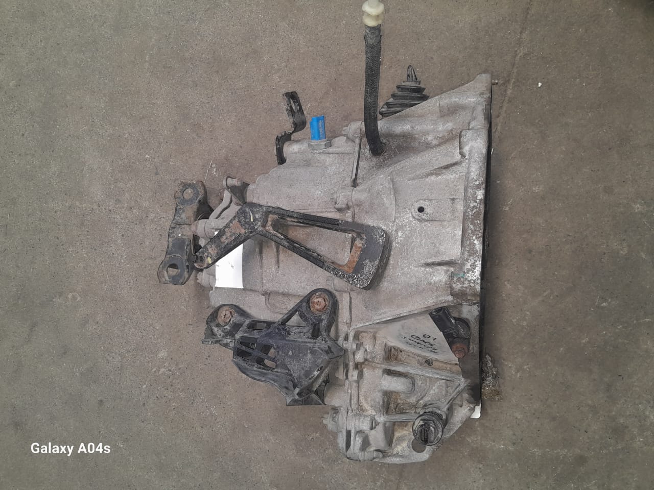 RENAULT KWID 1.0L MANUAL GEARBOX 2016 MODEL FOR SALE - Private Seller RENAULT KWID 1.0L MANUAL GEARBOX 2016 MODEL FOR SALE - Private Seller