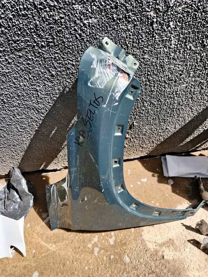 Kia Seltos right fender - Private Seller Kia Seltos right fender - Private Seller