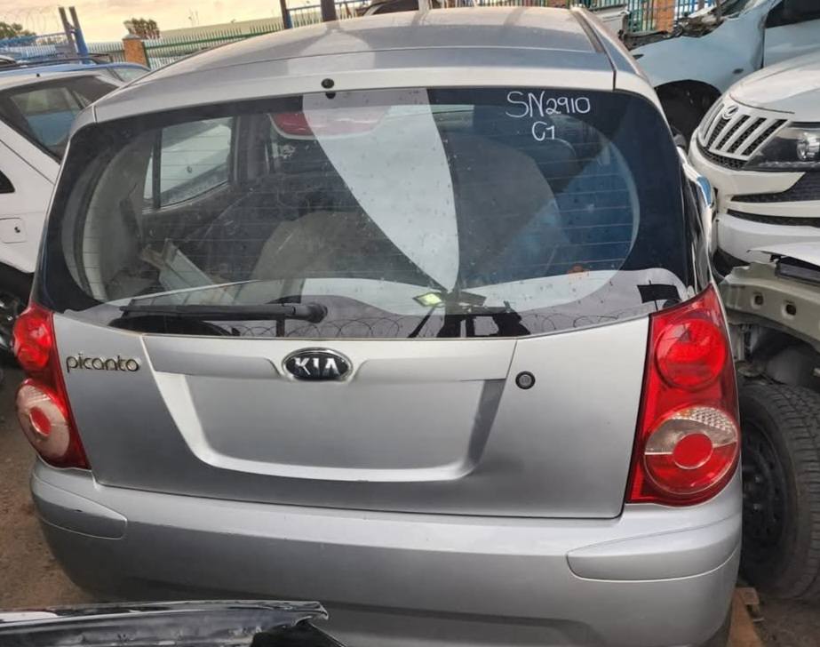 Kia Picanto 1.0 STRIPPING FOR SPARE/PARTS