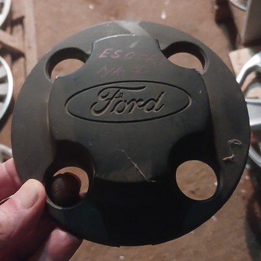 Ford, black centre cap - Private Seller