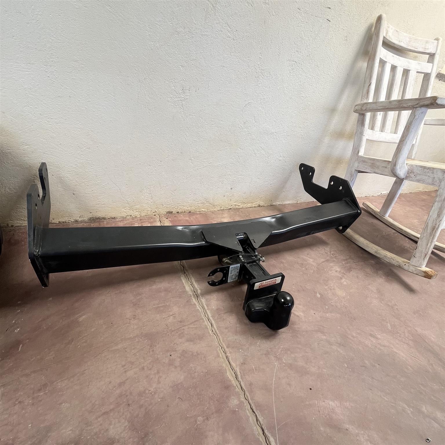 Toyota hilux gd6 tow bar - Private Seller Toyota hilux gd6 tow bar - Private Seller