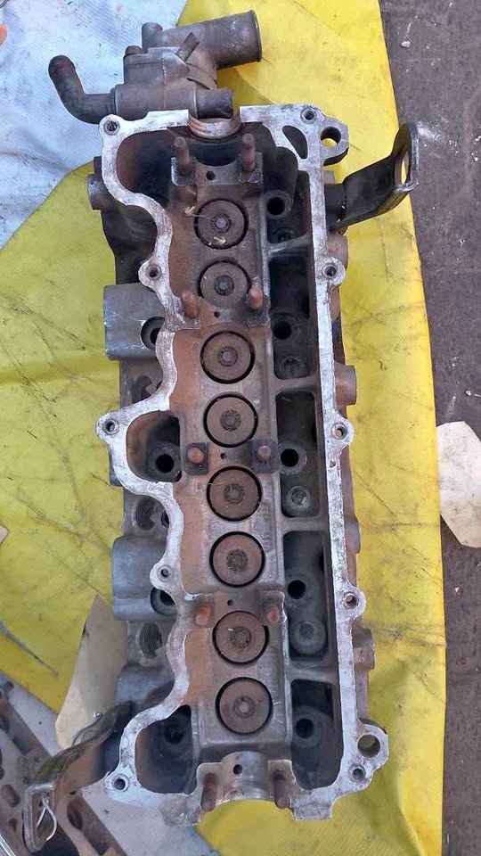 Opel Corsa 1.7 cylinder head - Private Seller Opel Corsa 1.7 cylinder head - Private Seller
