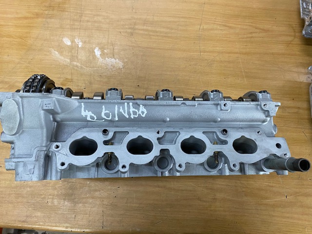 Mercedes Benz W208 CLK 230 Complete Cylinder head - Private Seller