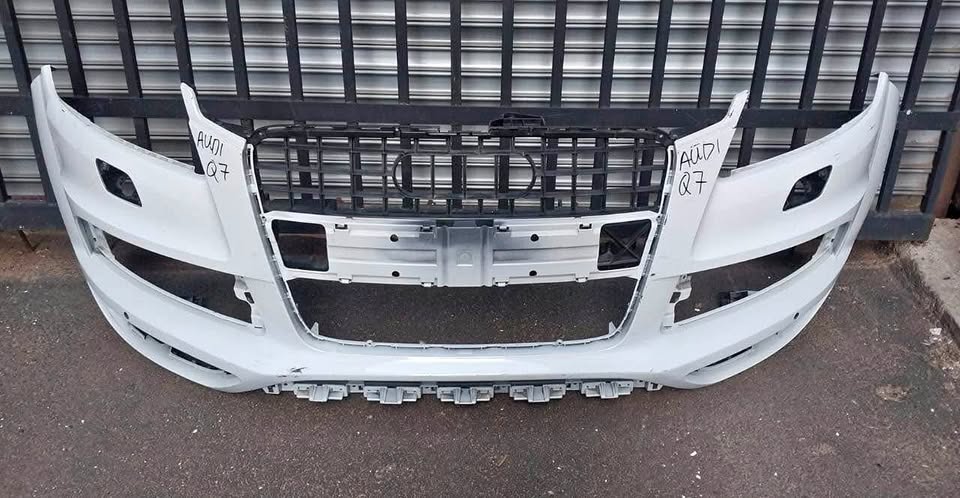 Audi Q7 bumper - Private Seller Audi Q7 bumper - Private Seller