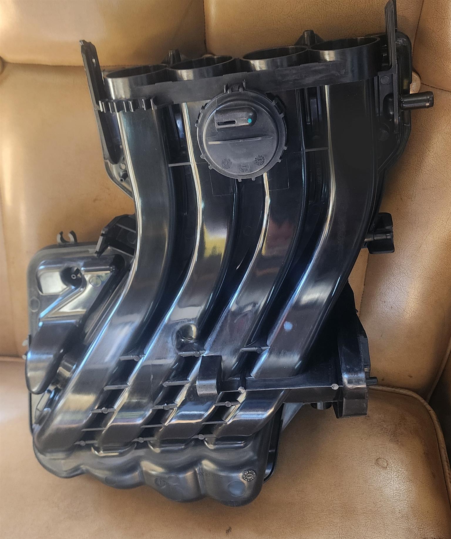 New stock arrivals intake manifold vw golf 5 caddy jetta 5 bsf - Private Seller