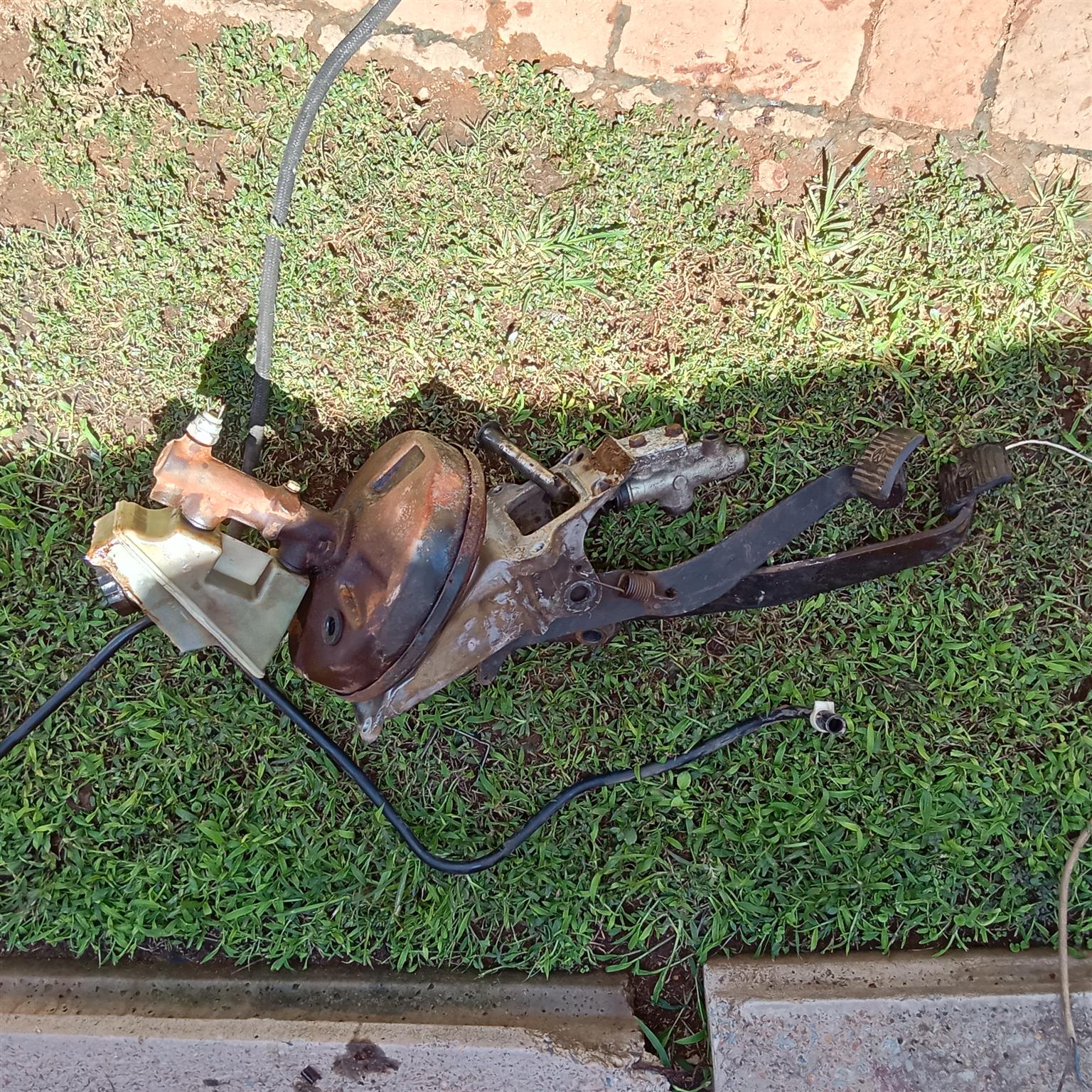 VW (Microbus) brake booster with pedals - Private Seller VW (Microbus) brake booster with pedals - Private Seller