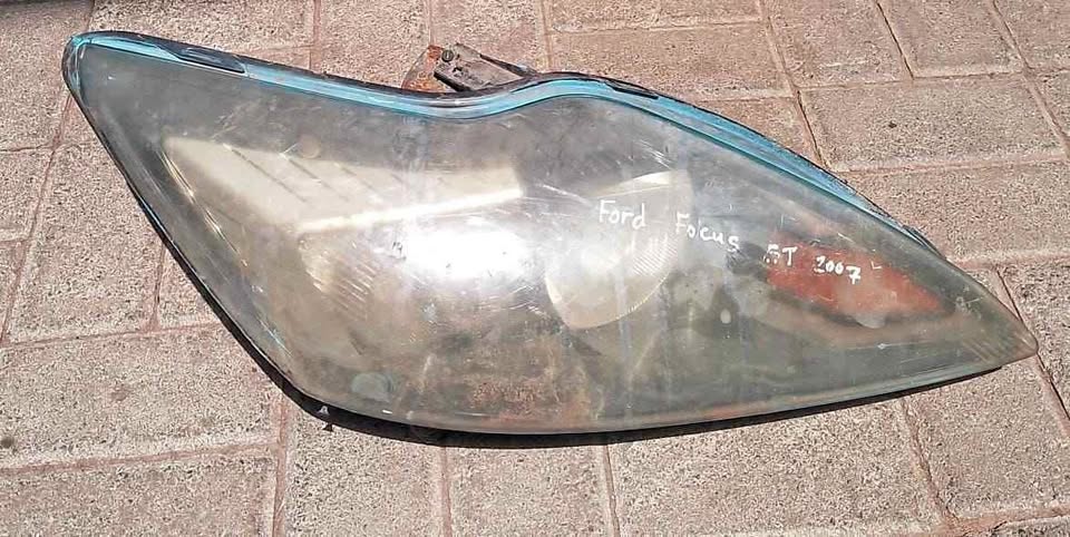 Ford focus ST 2007 Right Hand Side headlight