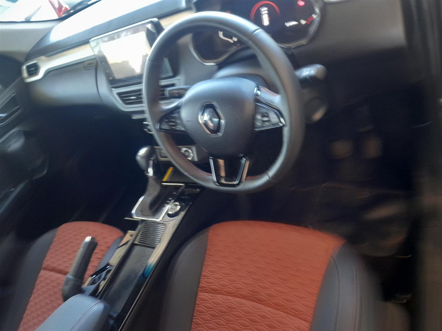 Pre-owned 2024 Renault Kiger 1.0 Engine Capacity