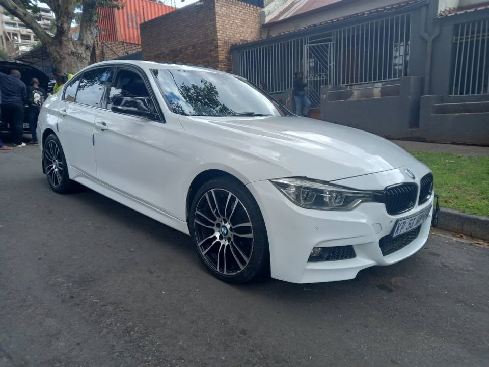 2016 BMW 320d Msport Diesel, Automatic, White Color, Mileage 160000kms,. Call or Whats