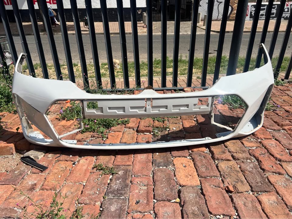 BMW G20 front bumper facelift mspot - Private Seller BMW G20 front bumper facelift mspot - Private Seller