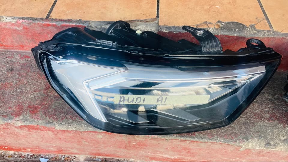 Audi A1 headlight - Private Seller Audi A1 headlight - Private Seller