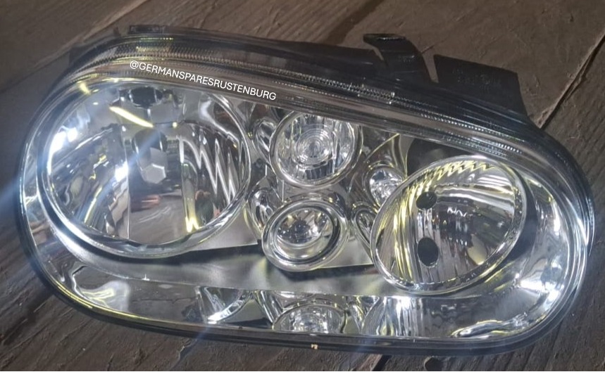 GOLF 4 NEW HEADLIGHTS - Private Seller GOLF 4 NEW HEADLIGHTS - Private Seller