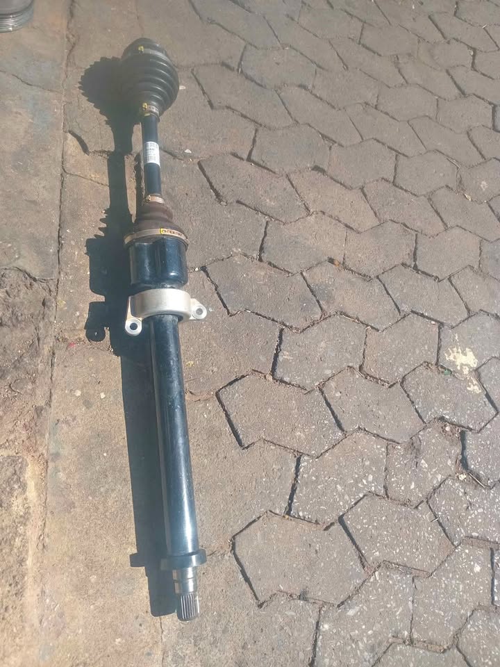 BMW 2 Series Active Tourer F45 (2014-2018) Front Right Driveshaft 8482286 22197225 - Private Seller BMW 2 Series Active Tourer F45 (2014-2018) Front Right Driveshaft 8482286 22197225 - Private Seller