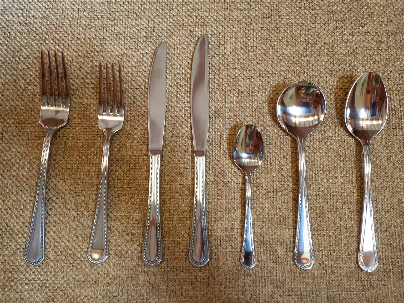 Crockery and cutlery
