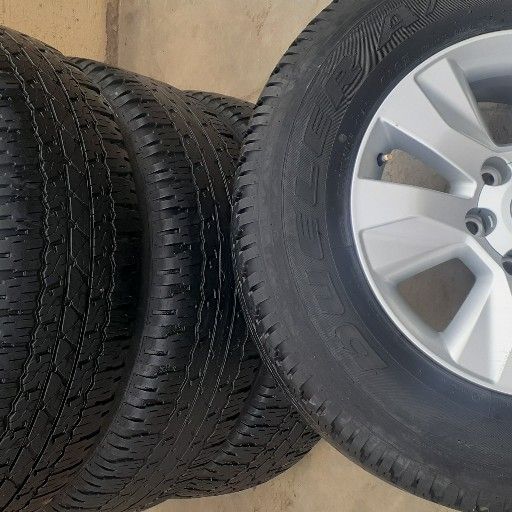 fairly used Toyota rims and tyres