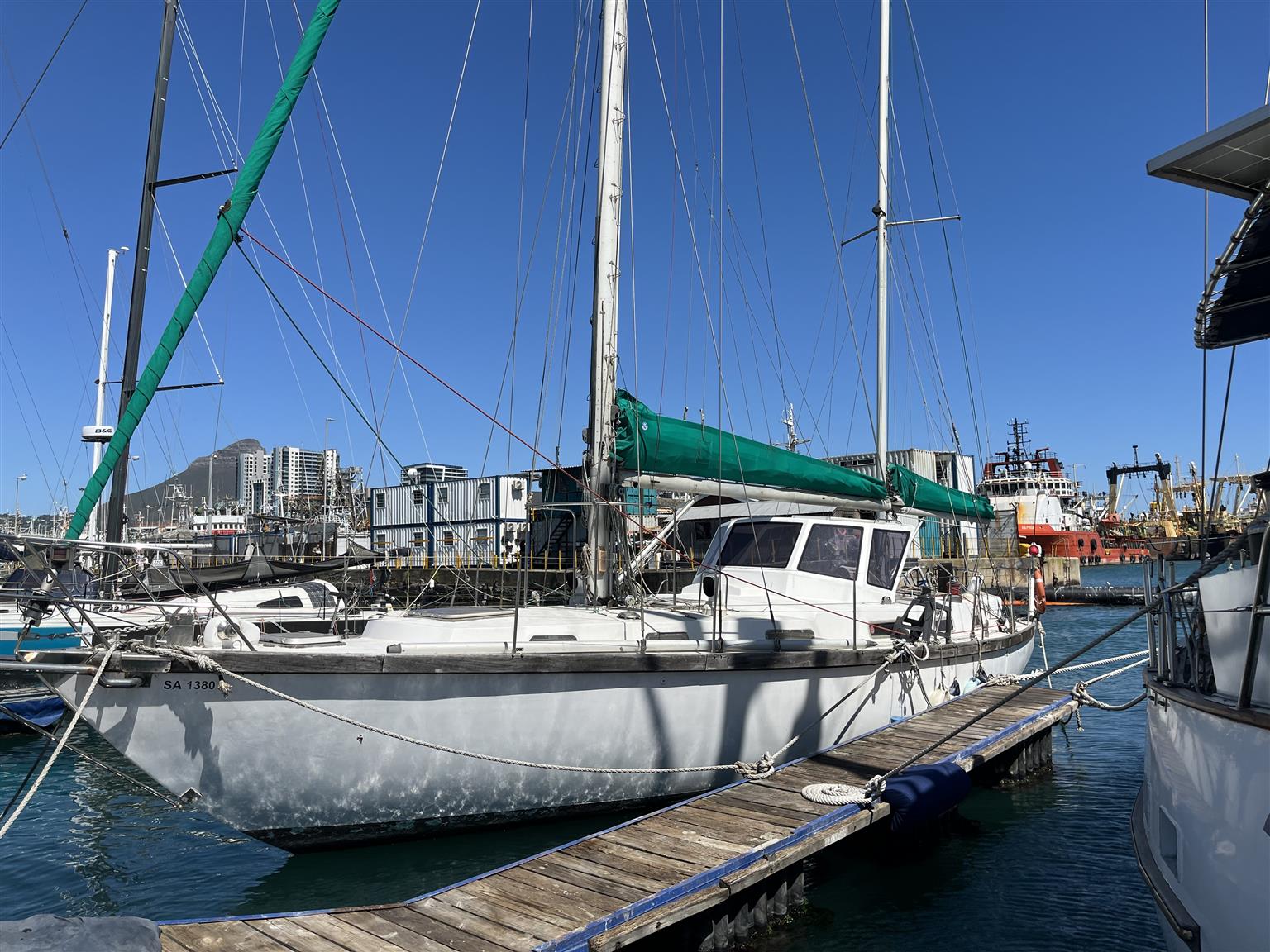 Sailing Yacht, Bruce Roberts 43 Ketch. Beuatiful condition, well maintained.
