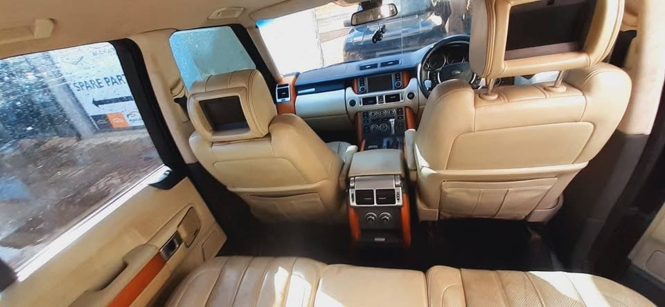 Stripping Range rover vogue for spares - Private Seller Stripping Range rover vogue for spares - Private Seller