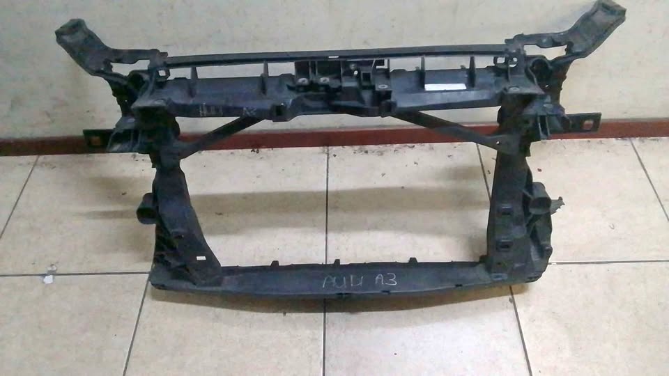 Audi RS3 cradle - Private Seller Audi RS3 cradle - Private Seller