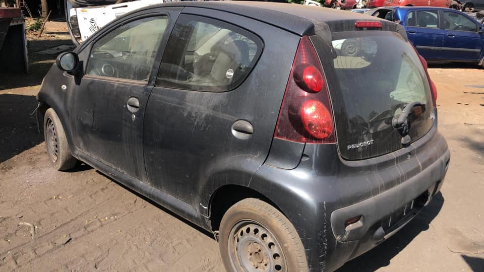 Peugeot 107 2009 stripping for spares - Private Seller
