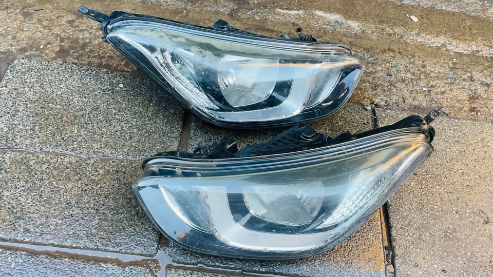Hyundai i20 Headlights 2014 - Private Seller