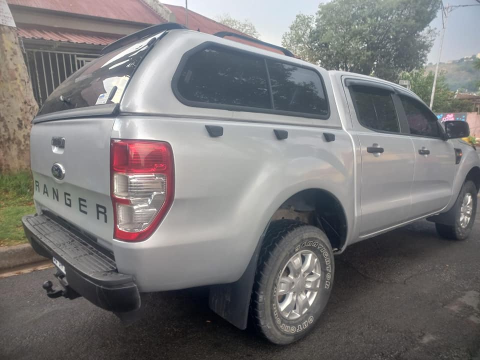 2013 FORD RANGER D-CAB 2.2 DIESEL, MANUAL, SILVER COLOR, MILEAGE 125000KMS CANOPY.