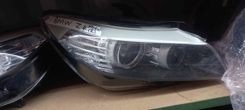 Bmw z4 headlamps xenon. - Private Seller Bmw z4 headlamps xenon. - Private Seller