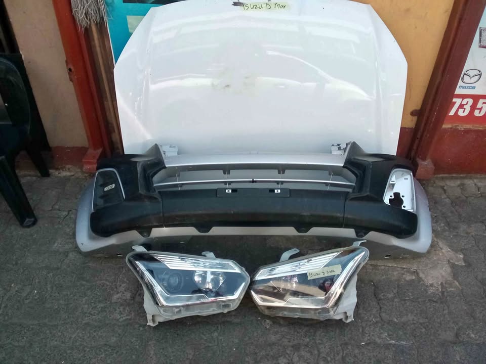 ISUZU DMAX X RIDER FRONT SPARES BOTH SIDE HEADLIGHTS BONNET COMPLETE FRONT BUMPER FENDERS AVAIL - Private Seller ISUZU DMAX X RIDER FRONT SPARES BOTH SIDE HEADLIGHTS BONNET COMPLETE FRONT BUMPER FENDERS AVAIL - Private Seller