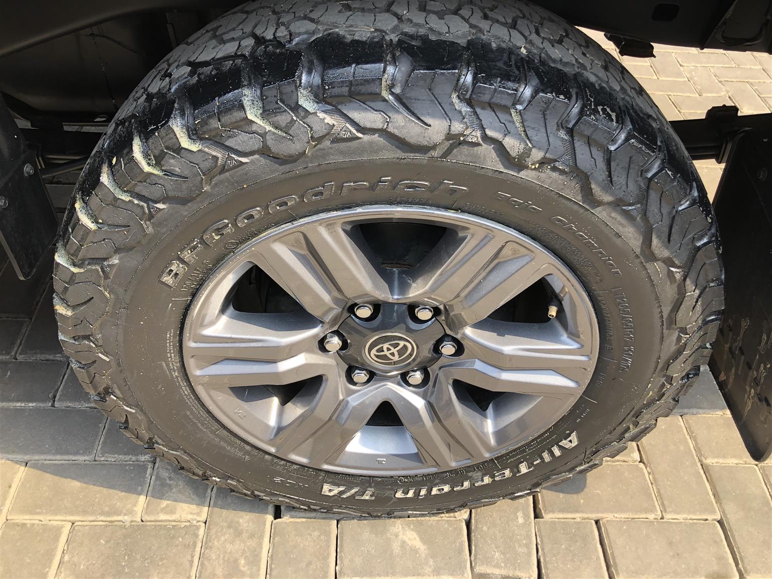 Used 2023 Toyota Hilux 2.4GD-6 double cab Raider auto - Private Seller Used 2023 Toyota Hilux 2.4GD-6 double cab Raider auto - Private Seller