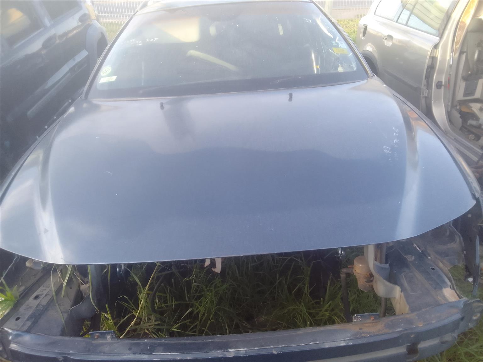 MC287 Volvo v.70 2.0T spares for sale . - Private Seller