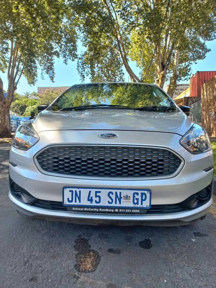 2019 FORD FIGO HATCHBACK 1.5 ENGINE PETROL, MANUAL, SILVER COLOUR, MILEAGE 88000KMS, PRICE