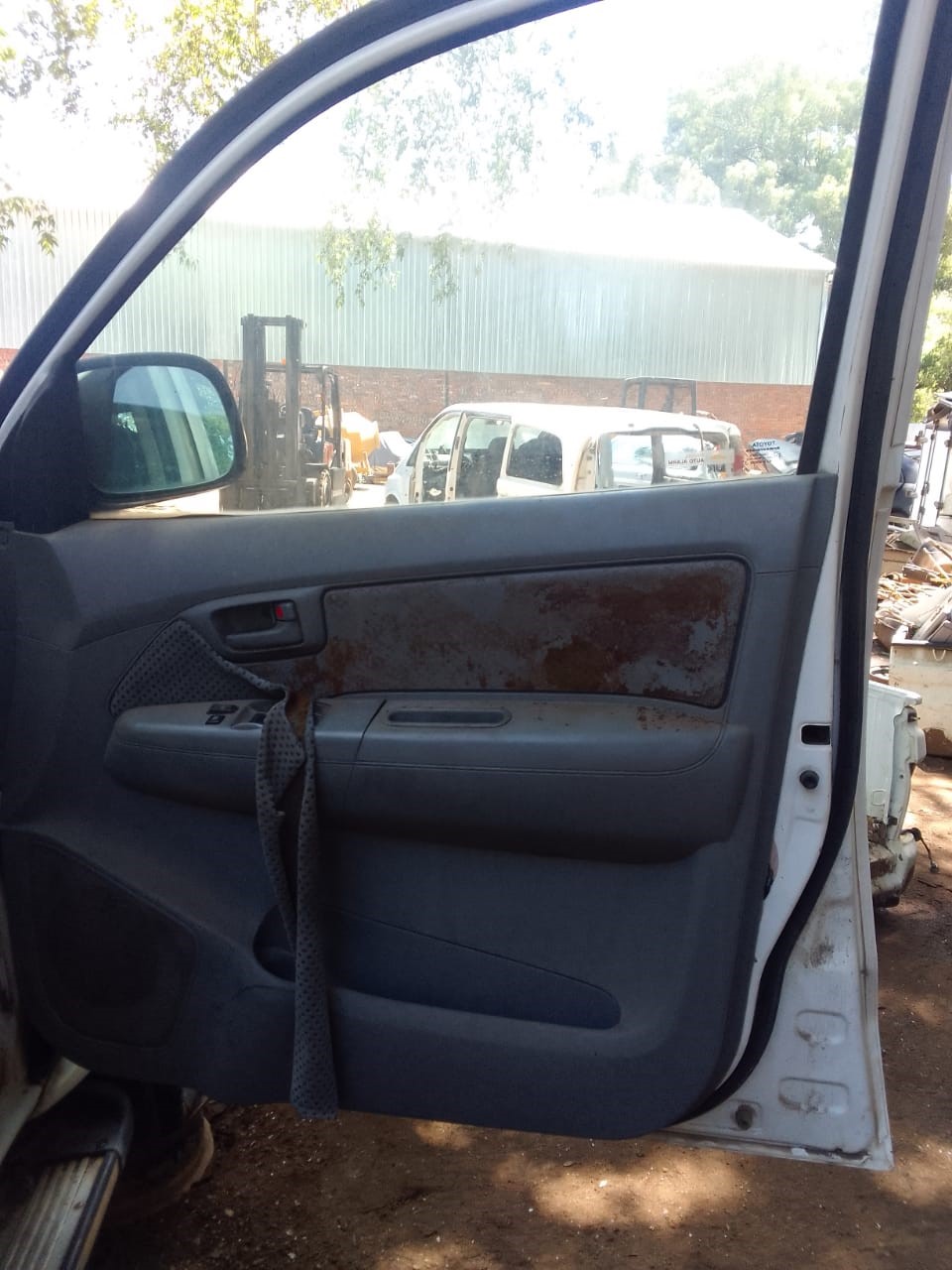 Used Toyota Hilux Doors for Sale - Private Seller Used Toyota Hilux Doors for Sale - Private Seller