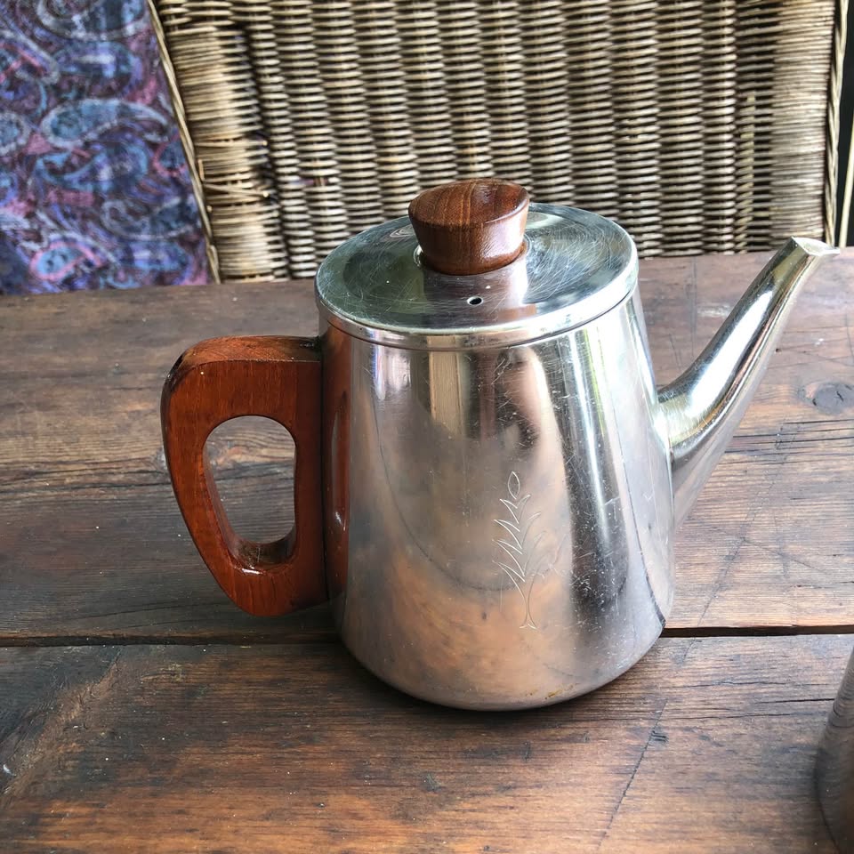 Vintage 1960s-70s Sona Stainless Steel Tea Kettle – A Timeless Classic! ✨
