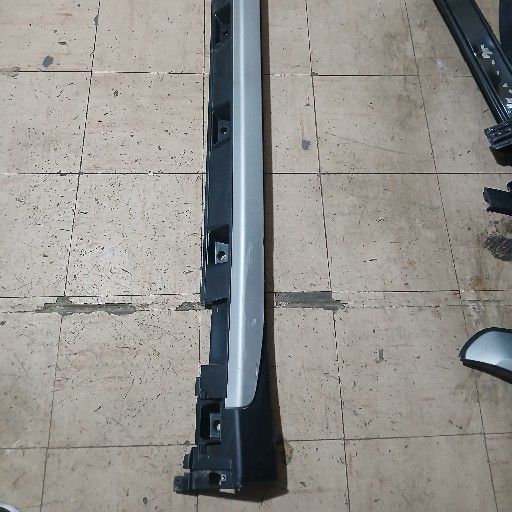 Toyota startlet side skirt - Private Seller Toyota startlet side skirt - Private Seller