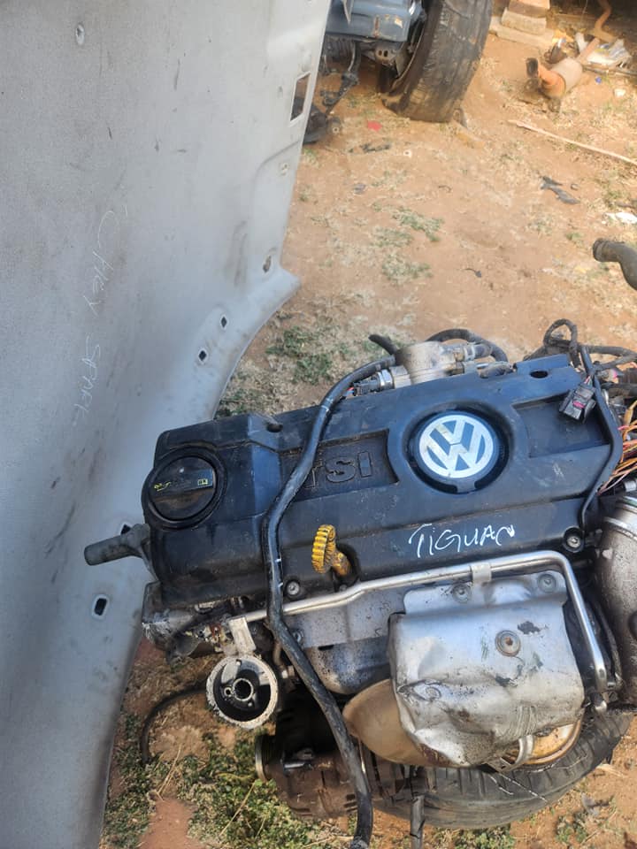 2016 VolksWagen tiguan engine CAXF