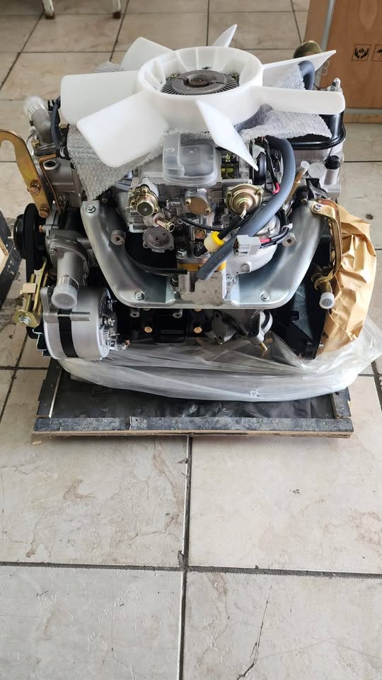 Toyota 4y complete engine - Private Seller