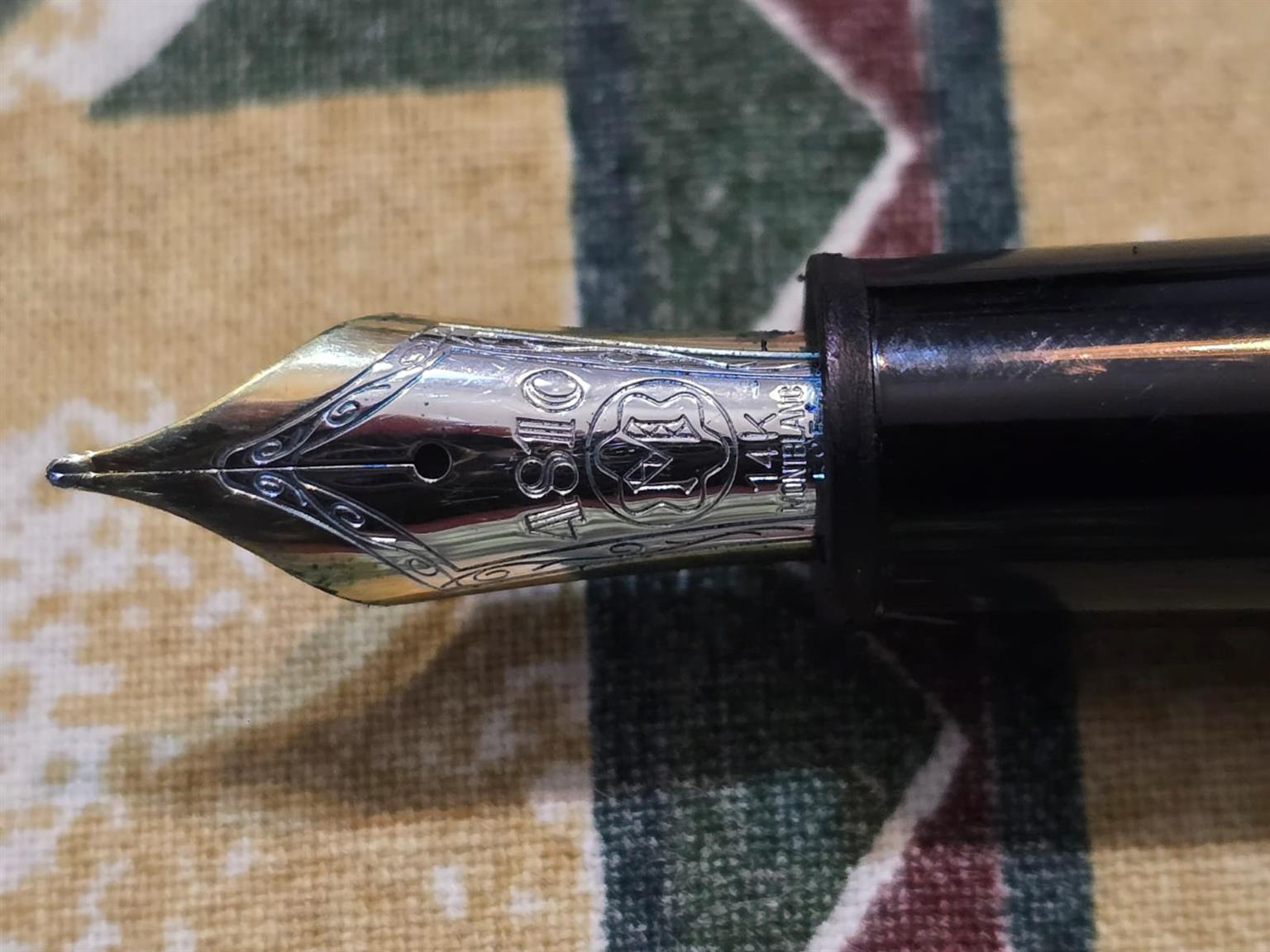 Mont Blanc Meisterstuck LeGrande Fountain pen