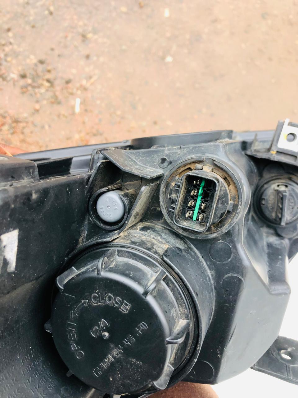 Kia Sportage right side halogen headlight - Private Seller Kia Sportage right side halogen headlight - Private Seller
