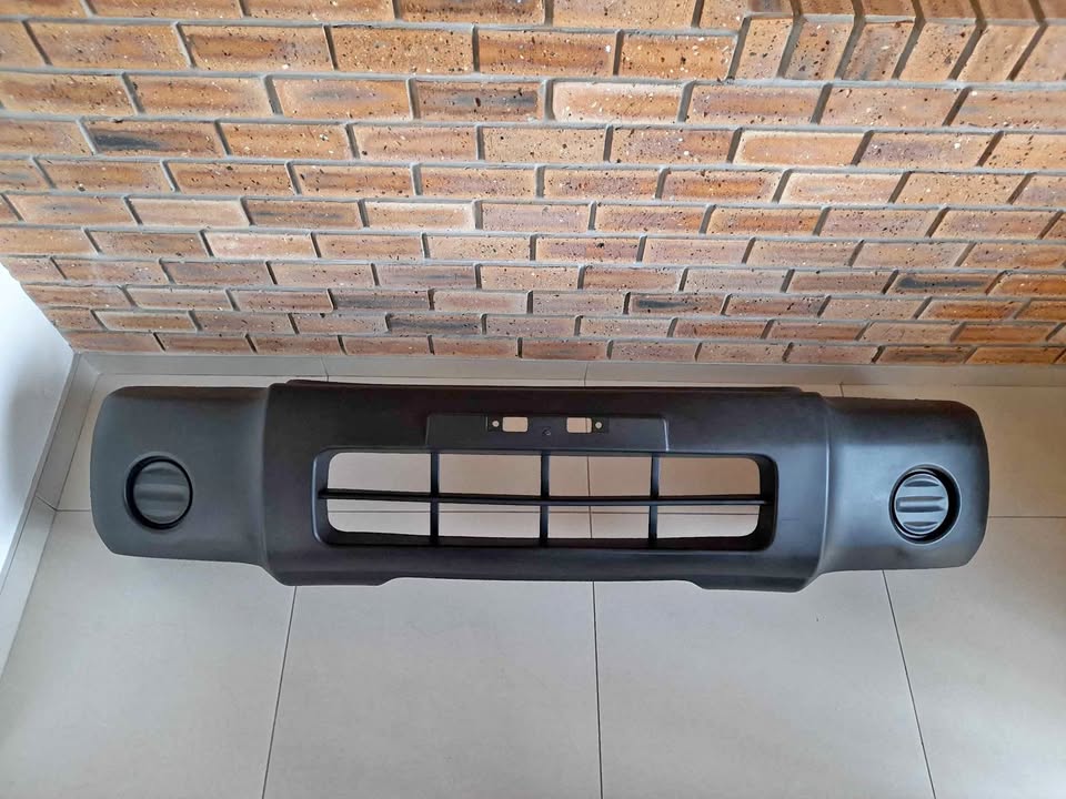 NISSAN HARDBODY NP300 2006/2023 4X2 LWB BRAND NEW FRONT BUMPERS FORSALE