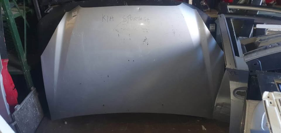 Kia Sportage bonnet - Private Seller Kia Sportage bonnet - Private Seller