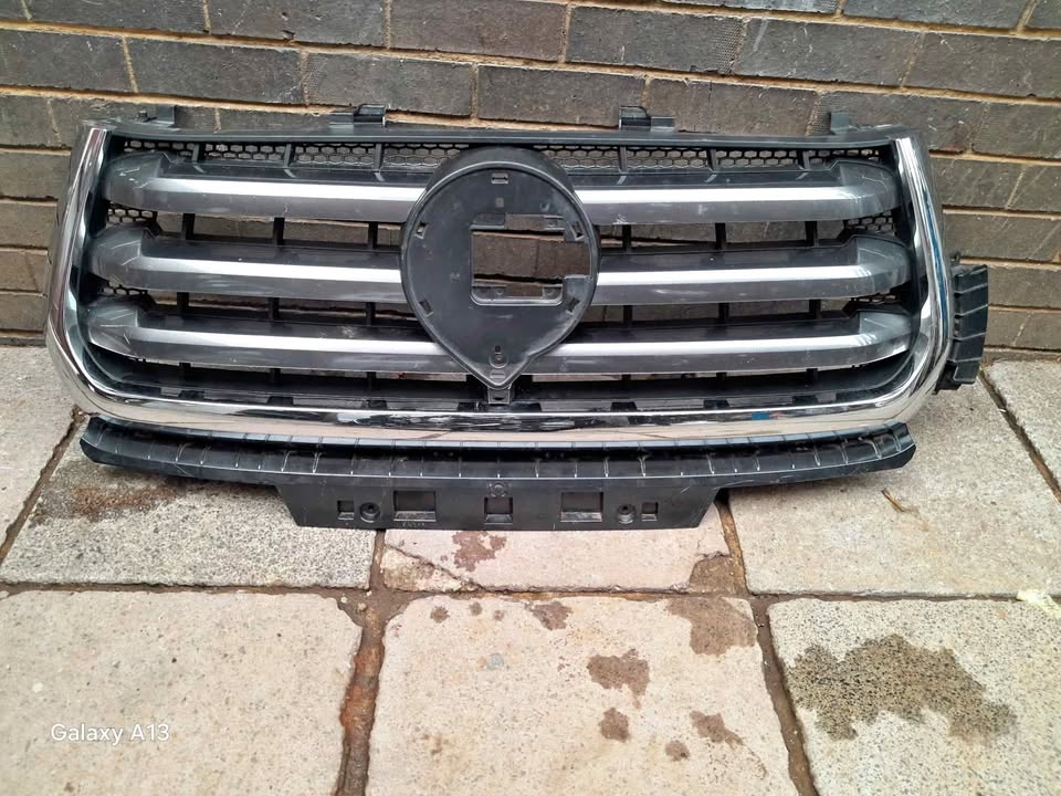 GWM P.SERIES FRONT GRILLE - Private Seller GWM P.SERIES FRONT GRILLE - Private Seller