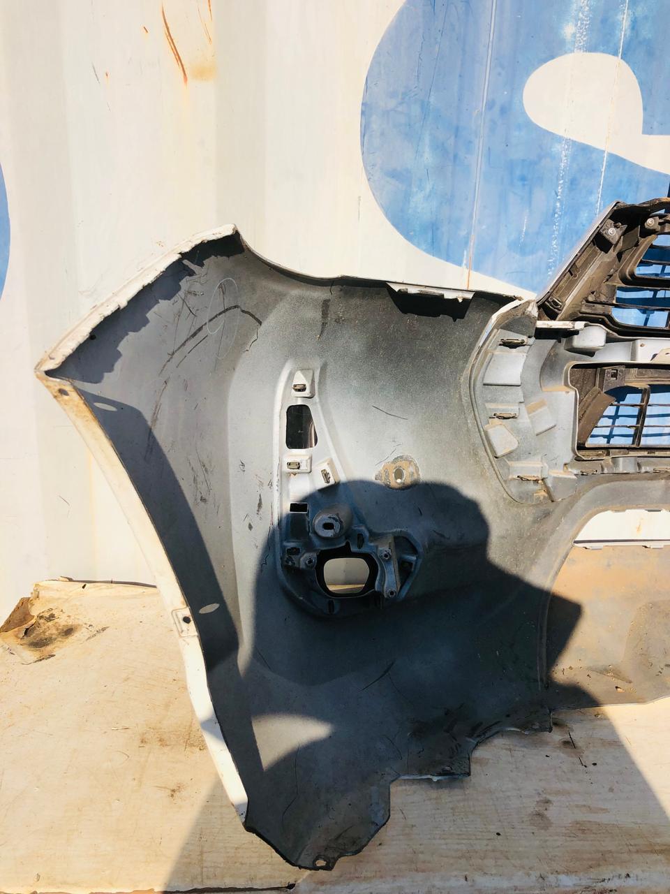 Toyota Hilux Gd6 Raider complete front bumper (2020) - Private Seller Toyota Hilux Gd6 Raider complete front bumper (2020) - Private Seller