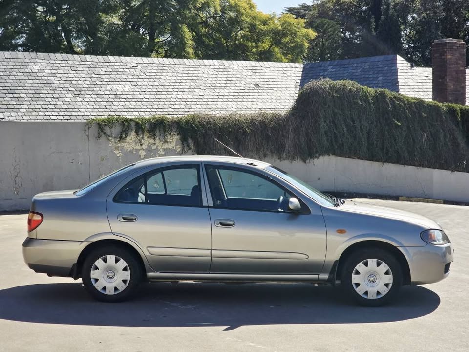 NISSAN ALMERA 1.6 AUTOMATIC WITH ONLY WITH FULL SERVICE HISTORY & SPARE KEYS