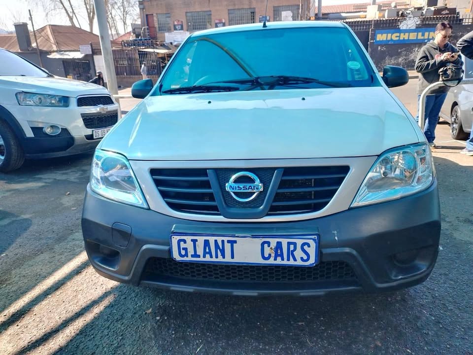 Nissan np200 1.6 2022