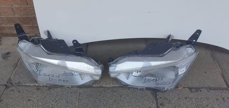 Isuzu D-Max headlights