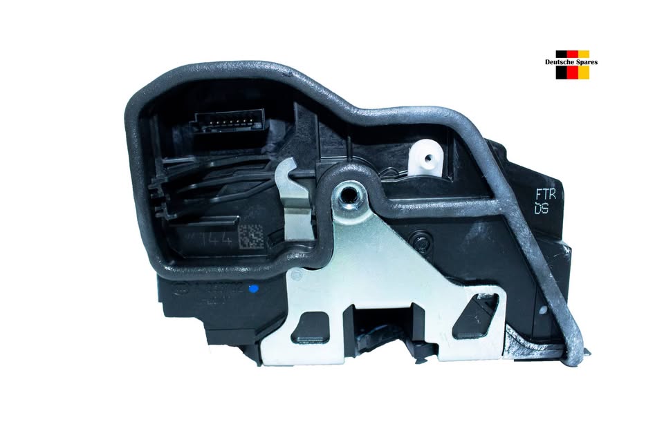 BMW E90 FRONT RIGHT DOOR LOCK - Private Seller BMW E90 FRONT RIGHT DOOR LOCK - Private Seller