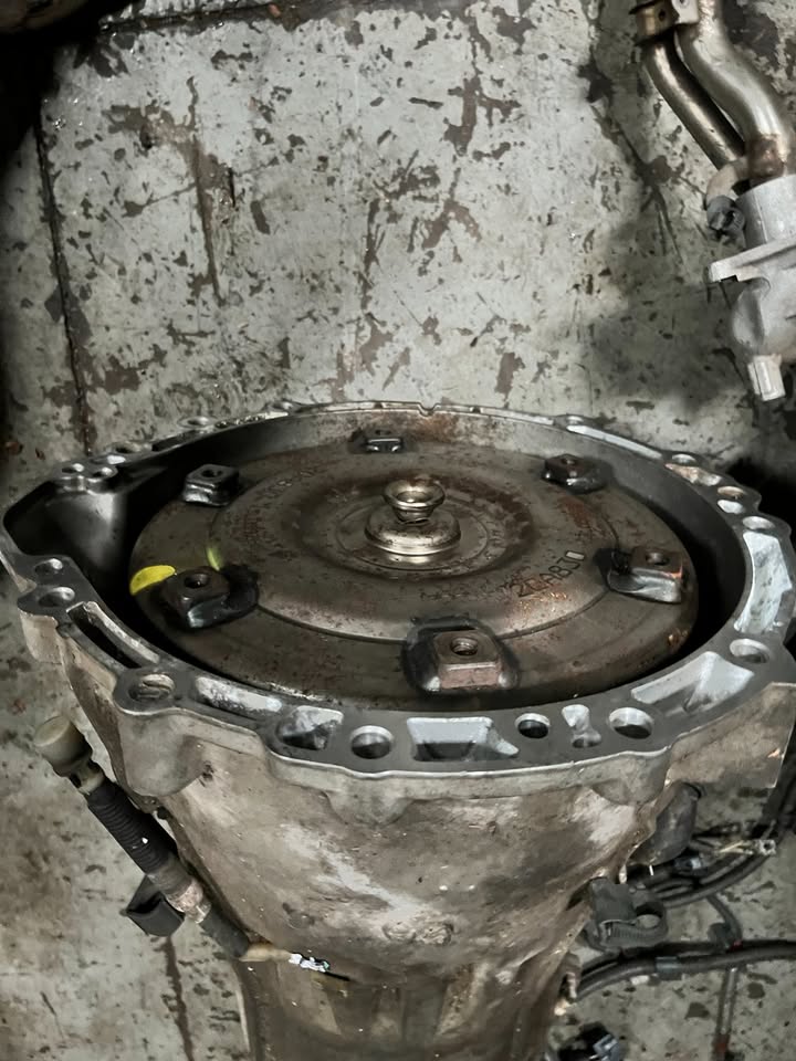 LEXUS 3 IS350 6-SPEED AUTOMATIC TRANSMISSION AVAILABLE. - Private Seller