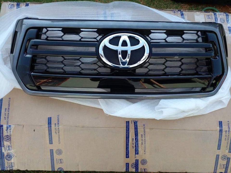 Toyota GD6 grill Radiator, stifner and fog lamp covers - Private Seller Toyota GD6 grill Radiator, stifner and fog lamp covers - Private Seller