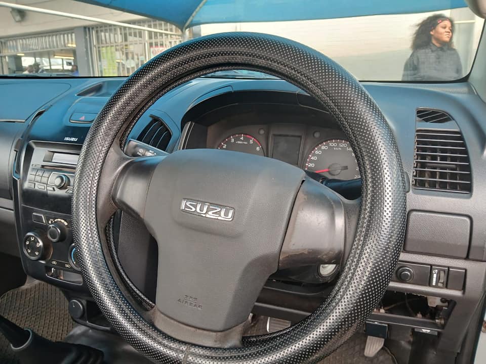 2017 ISUZU KB300 DTEQ (DIESEL) 4X2 SINGLE CAB MANUAL